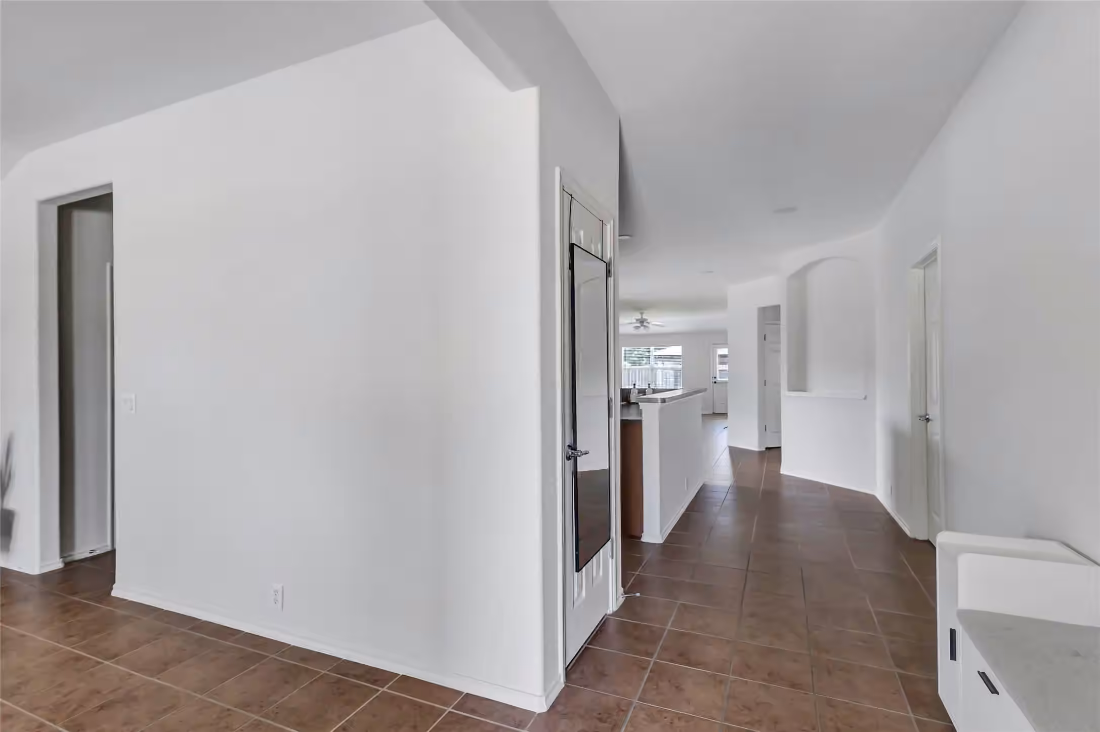 Photo 4 of 2756 Woodspring Acres Drive, Houston, TX