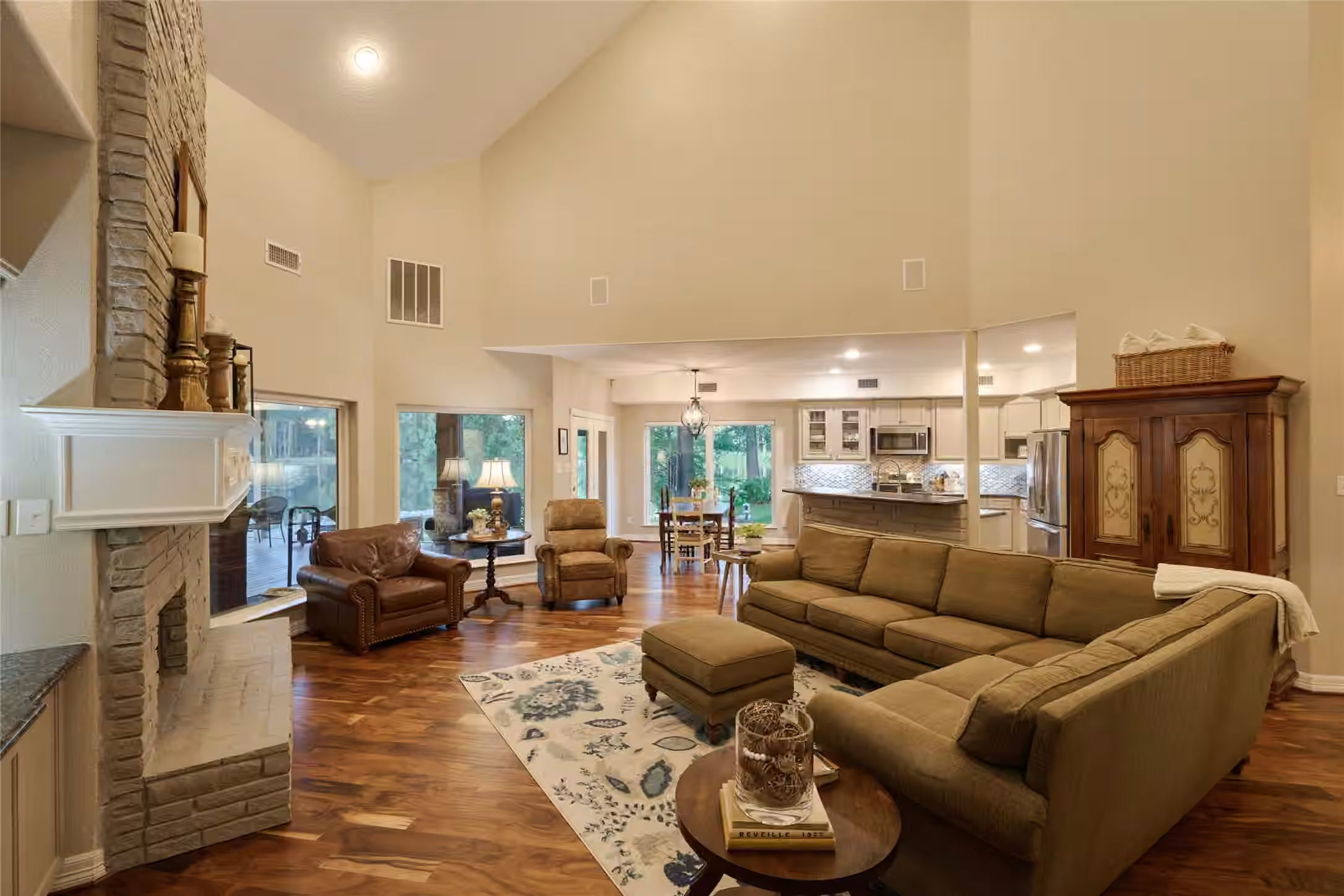 Photo 6 of 9151 Lakeside Circle, Montgomery, TX