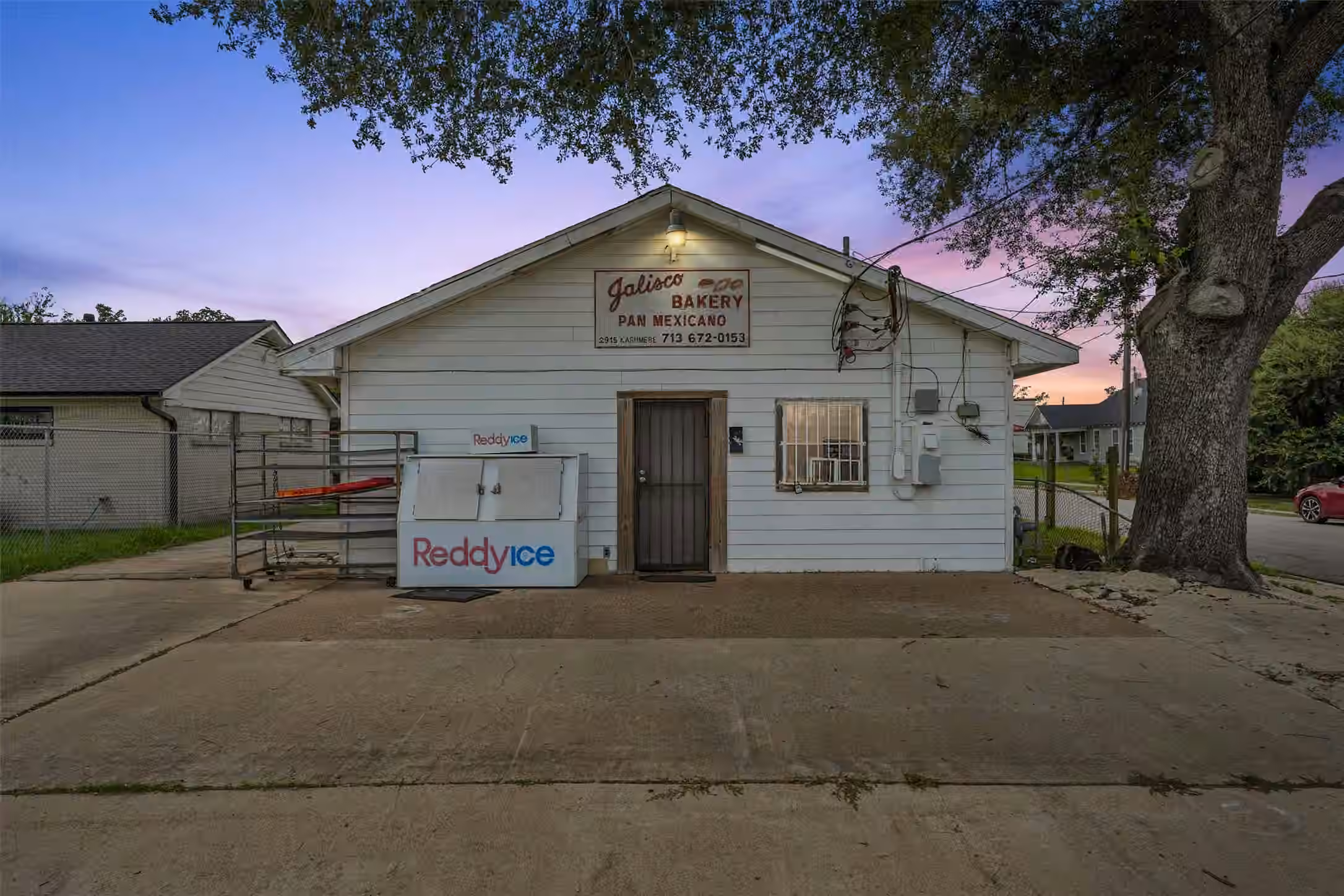 Photo 2 of 2915 Kashmere Street, Houston, TX