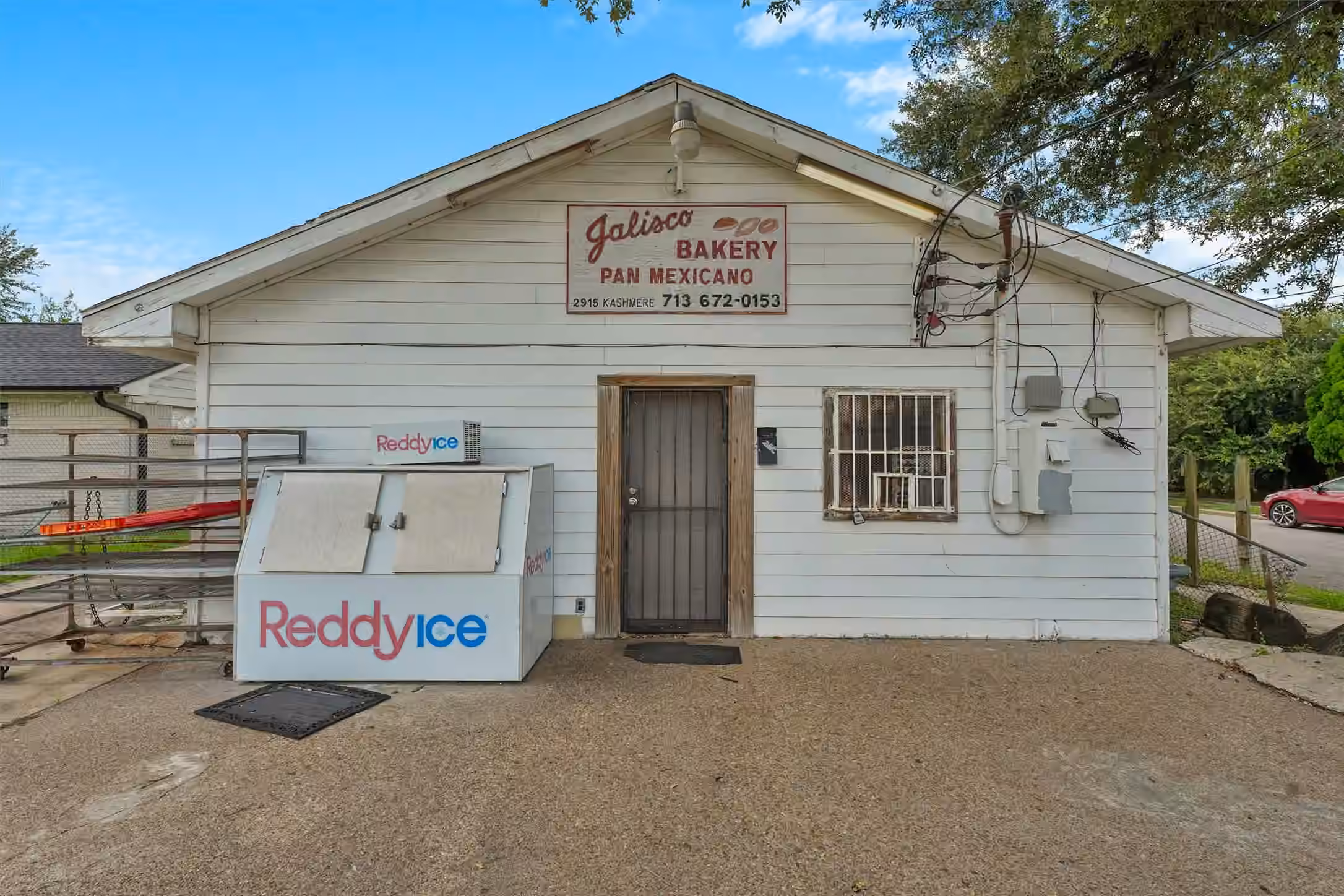 Photo 5 of 2915 Kashmere Street, Houston, TX