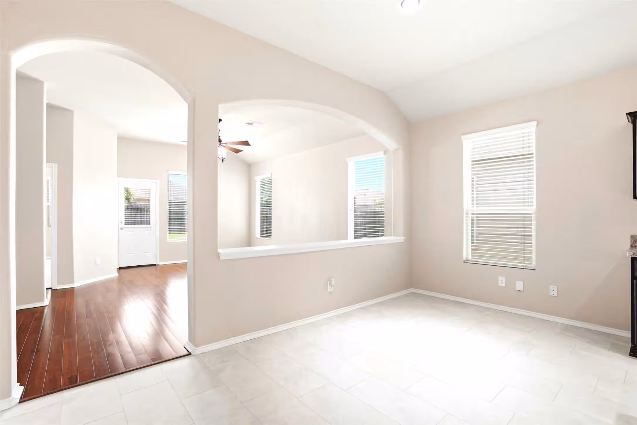 Photo 3 of 5427 Sunfall Bend Lane, Katy, TX