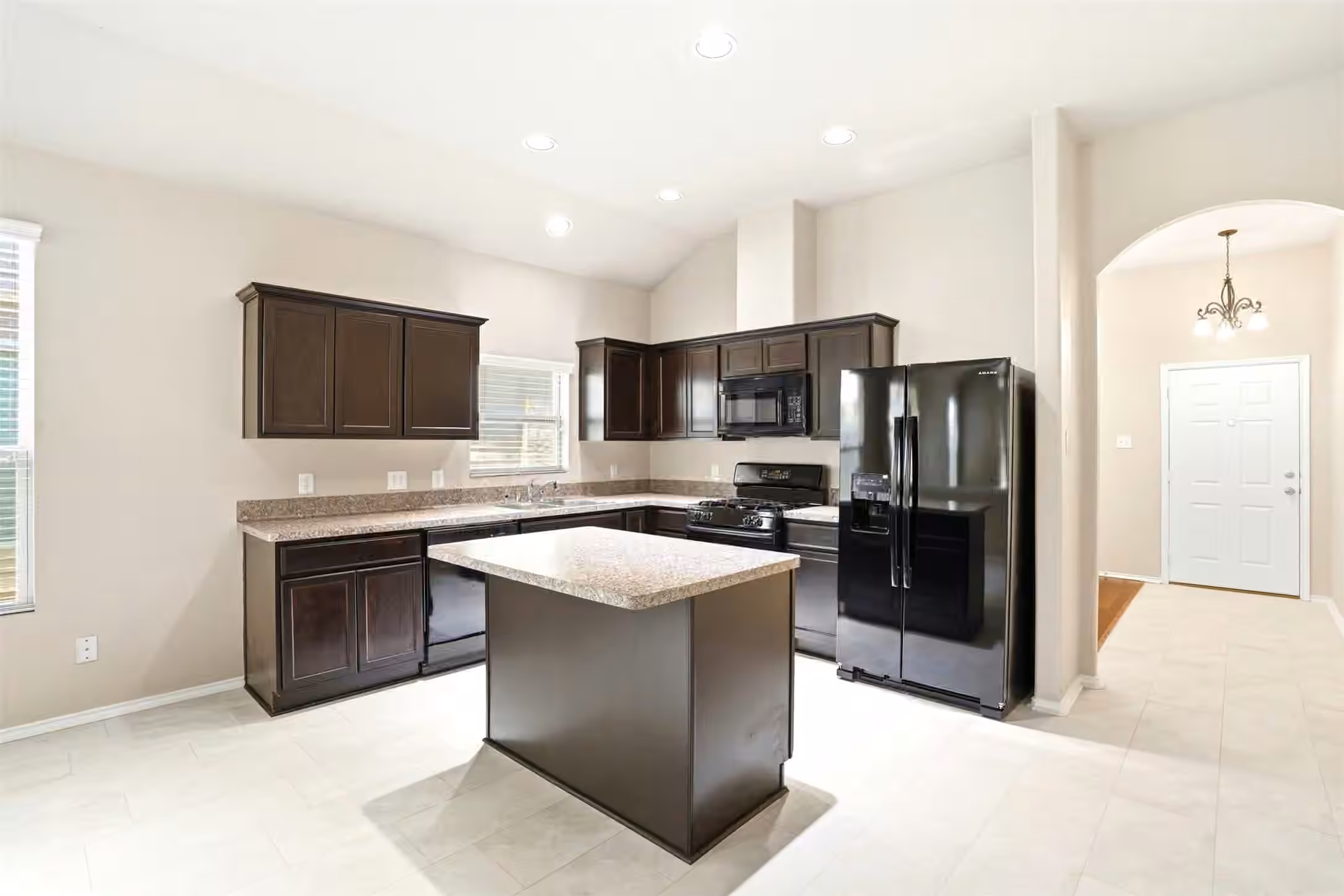 Photo 4 of 5427 Sunfall Bend Lane, Katy, TX
