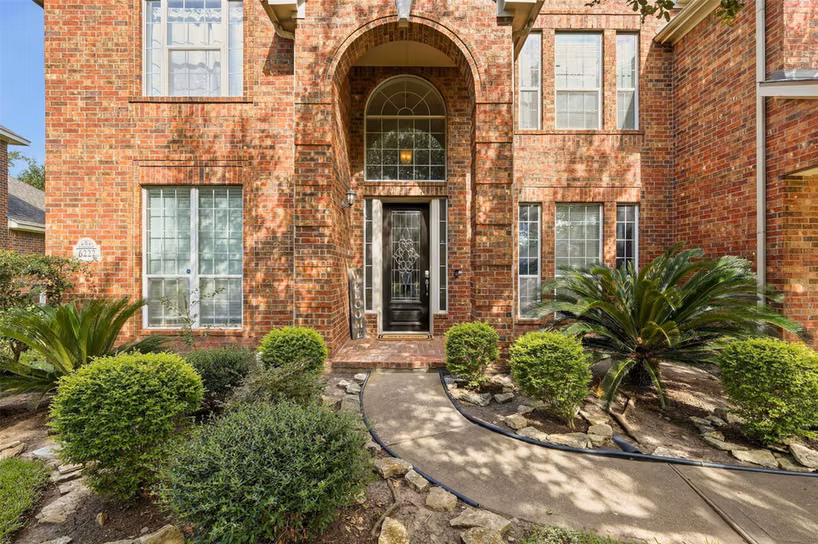 Photo 2 of 6222 Canyon Chase Drive, Richmond, TX