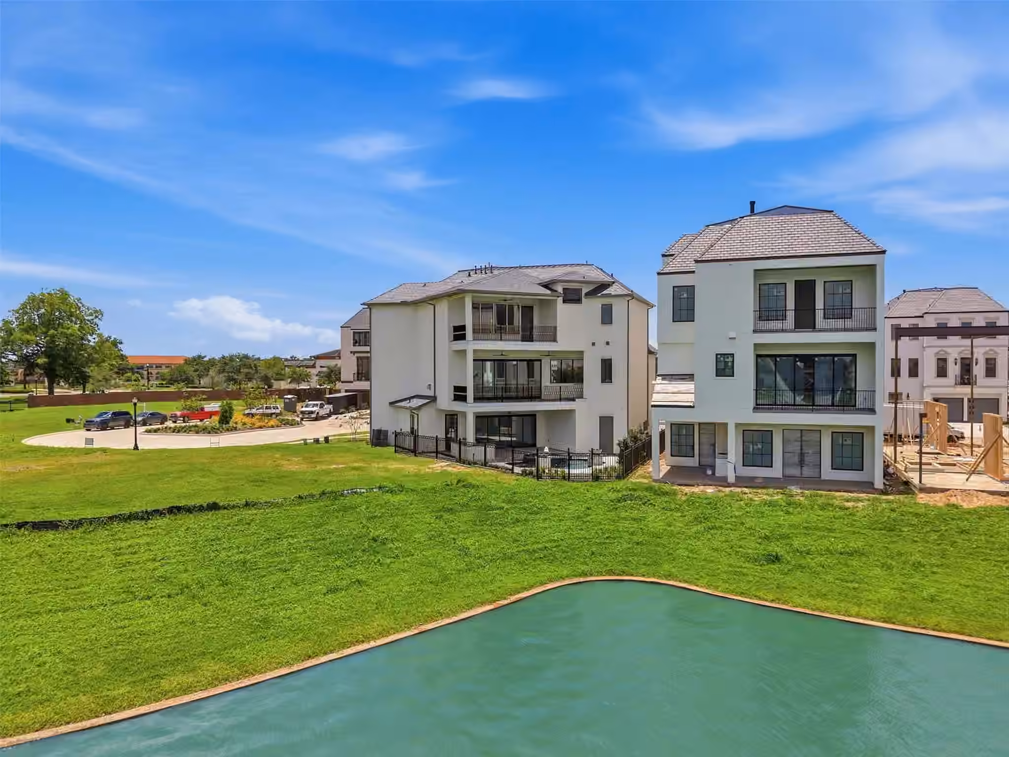 Photo 4 of 4610 Sunset Circle, Sugar Land, TX