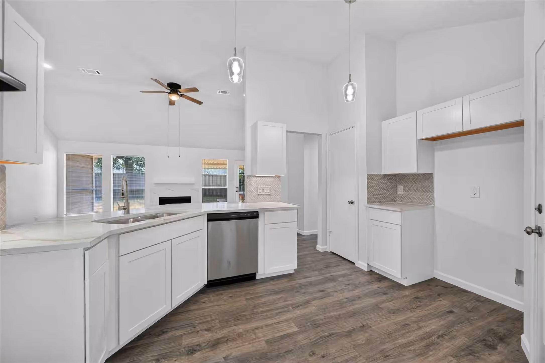 Photo 7 of 10727 Kentington Oak Drive, Humble, TX