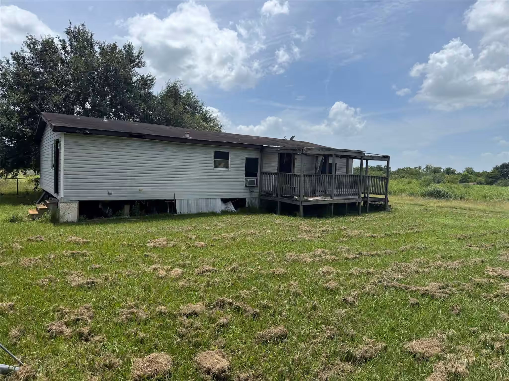 Photo 2 of 809 Campbell Road, Eagle Lake, TX