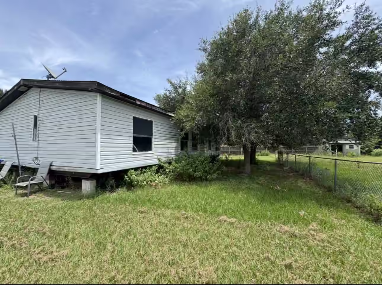 Photo 4 of 809 Campbell Road, Eagle Lake, TX