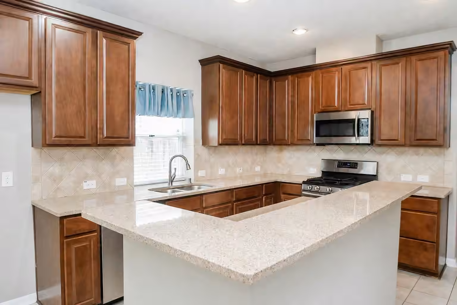 Photo 4 of 24430 Haywards Crossing Lane, Katy, TX