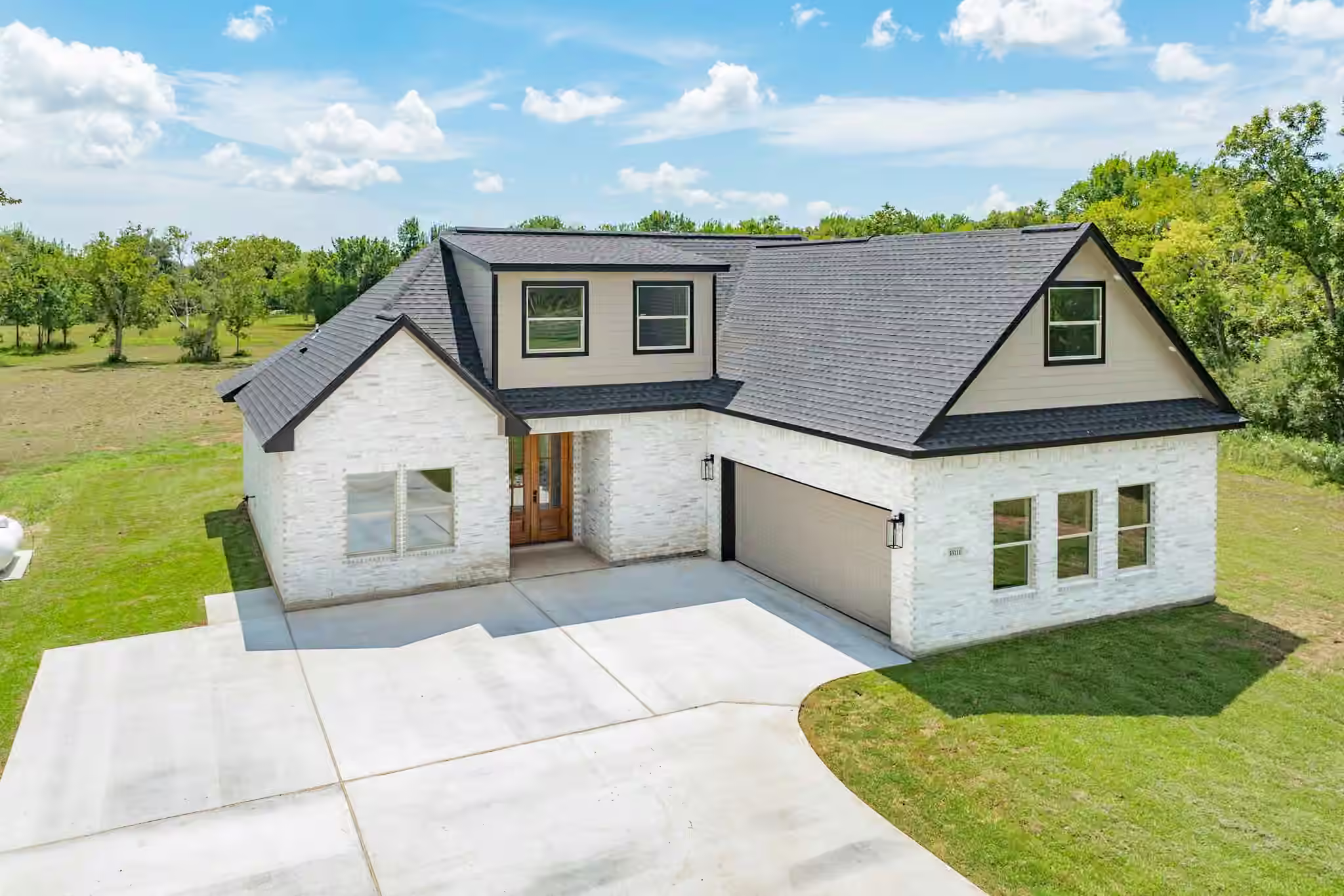 Photo of 33111 Amberjack Drive, Richwood, TX