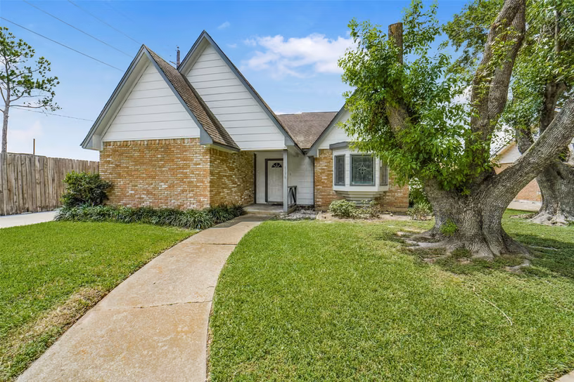Photo 2 of 4138 Club Valley Drive, Houston, TX