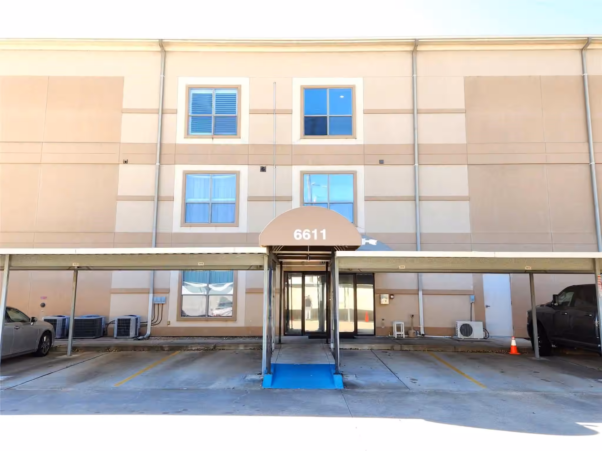 Photo 3 of 6611 W Sam Houston Parkway S 1A, Houston, TX