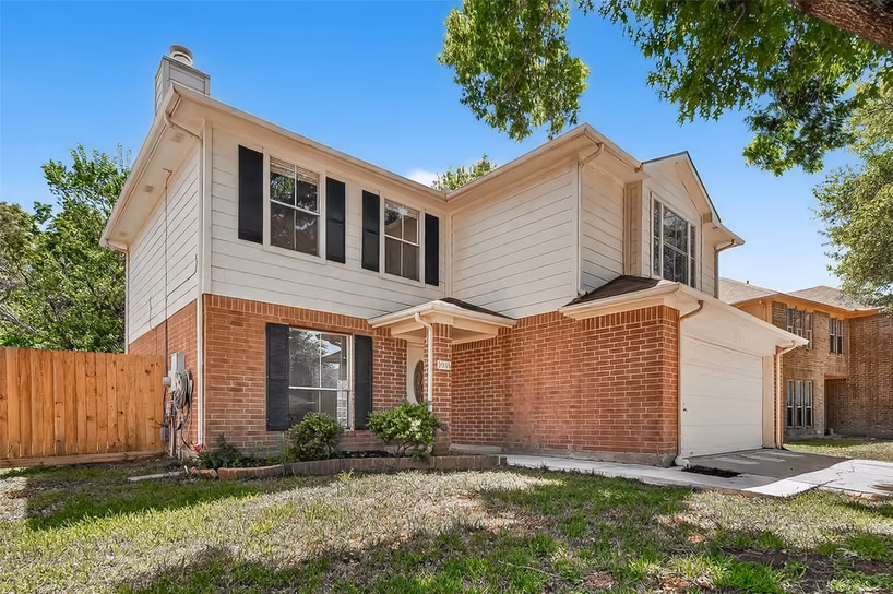 Photo 2 of 3938 Vauxhall Drive S, Houston, TX