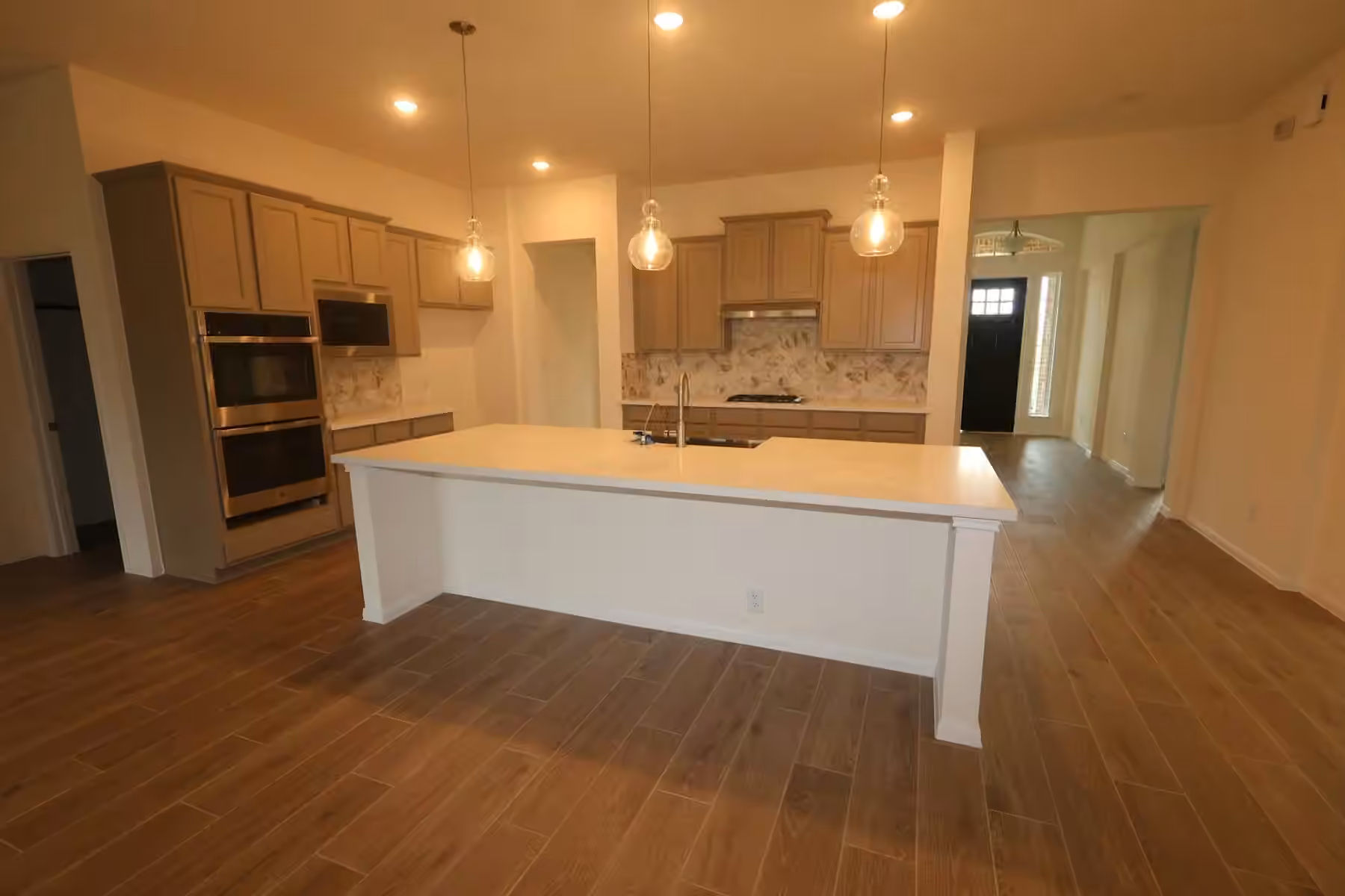 Photo 5 of 6711 Allens Landing, Needville, TX