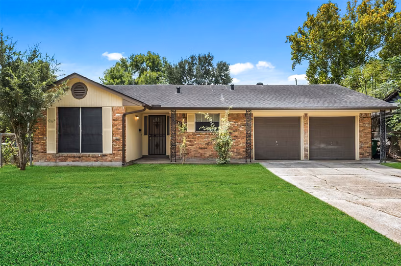 Photo of 6003 Heatherbrook Drive, Houston, TX 77085