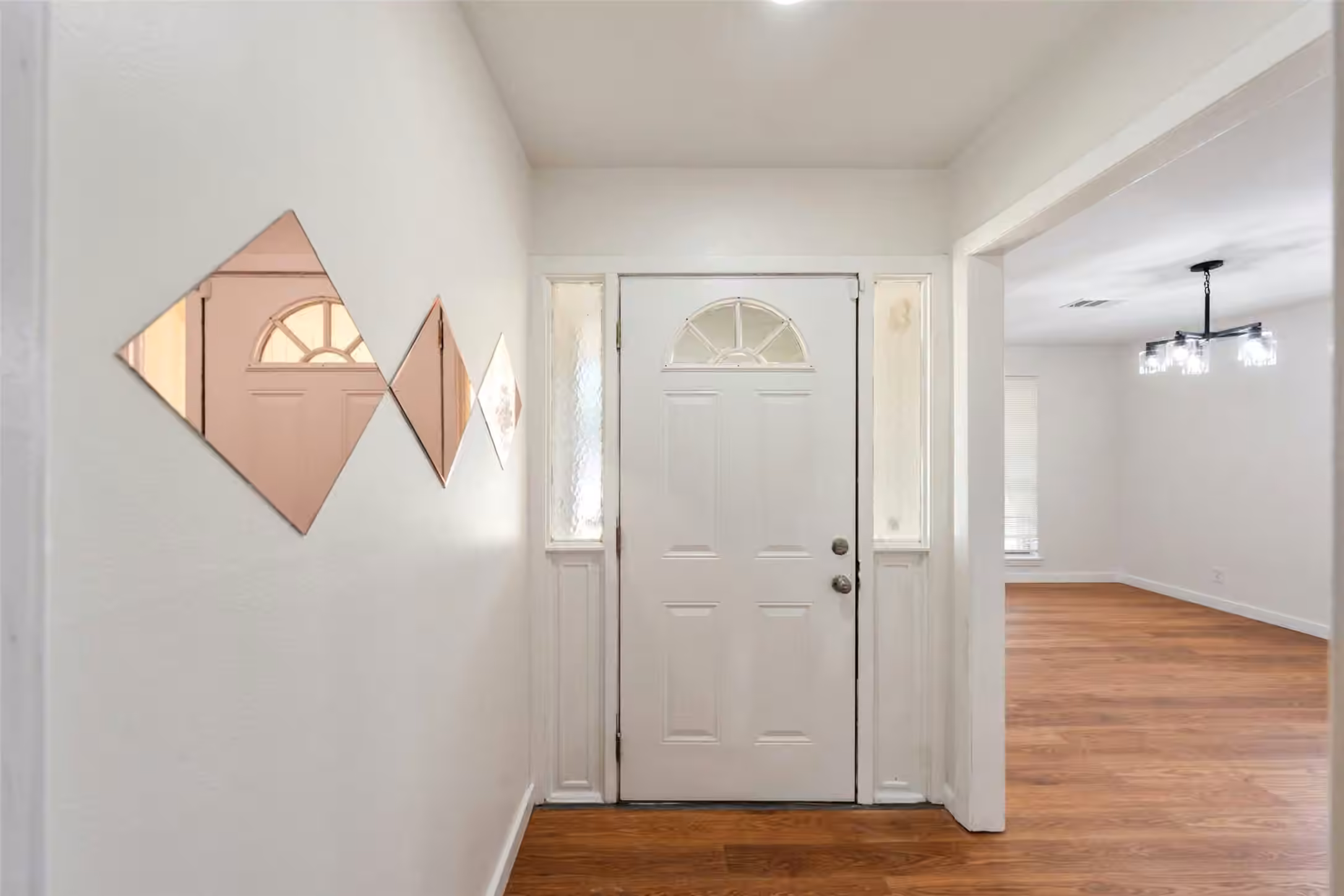 Photo 6 of 6003 Heatherbrook Drive, Houston, TX