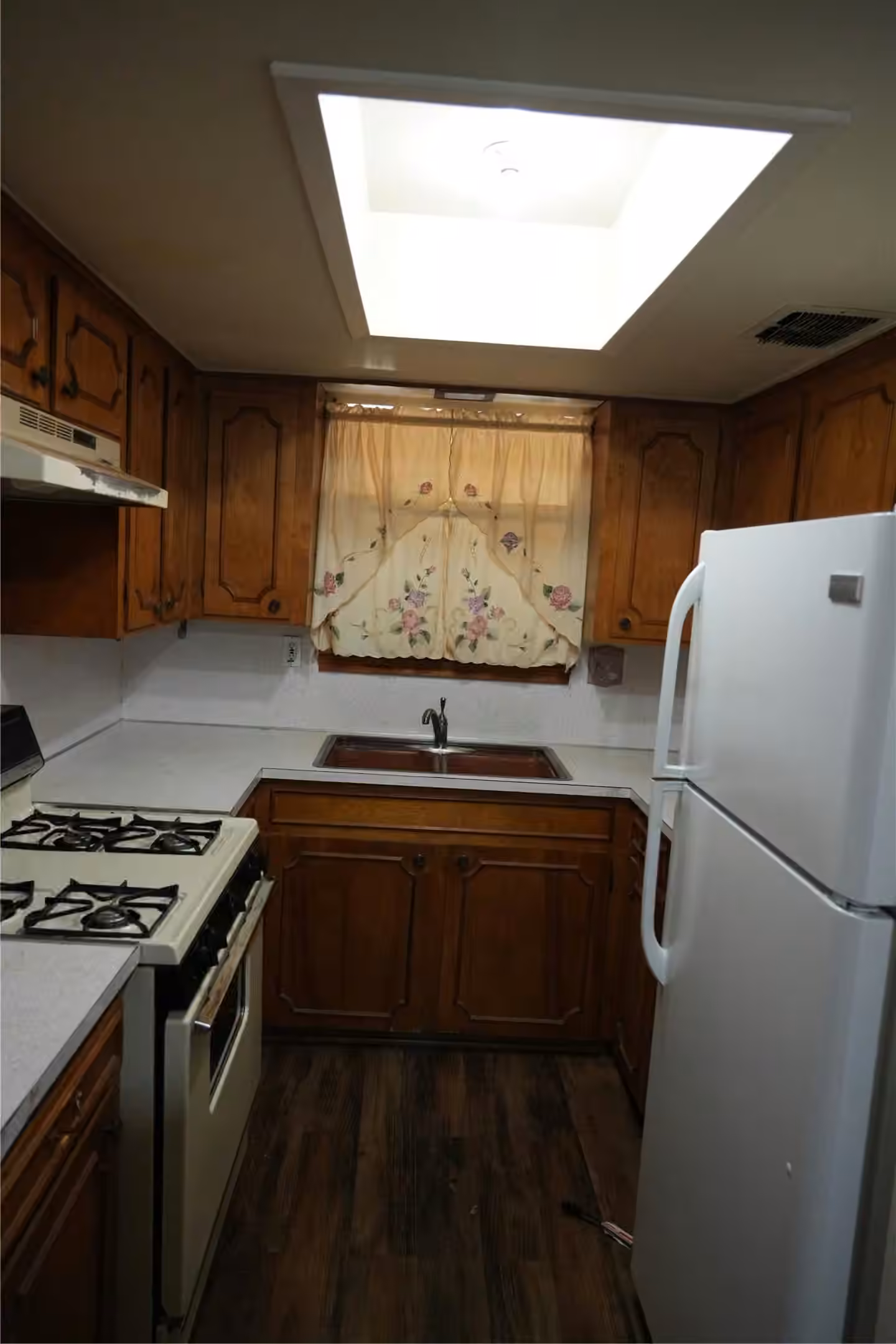 Photo 3 of 1439 Saddle Rock Drive, Houston, TX