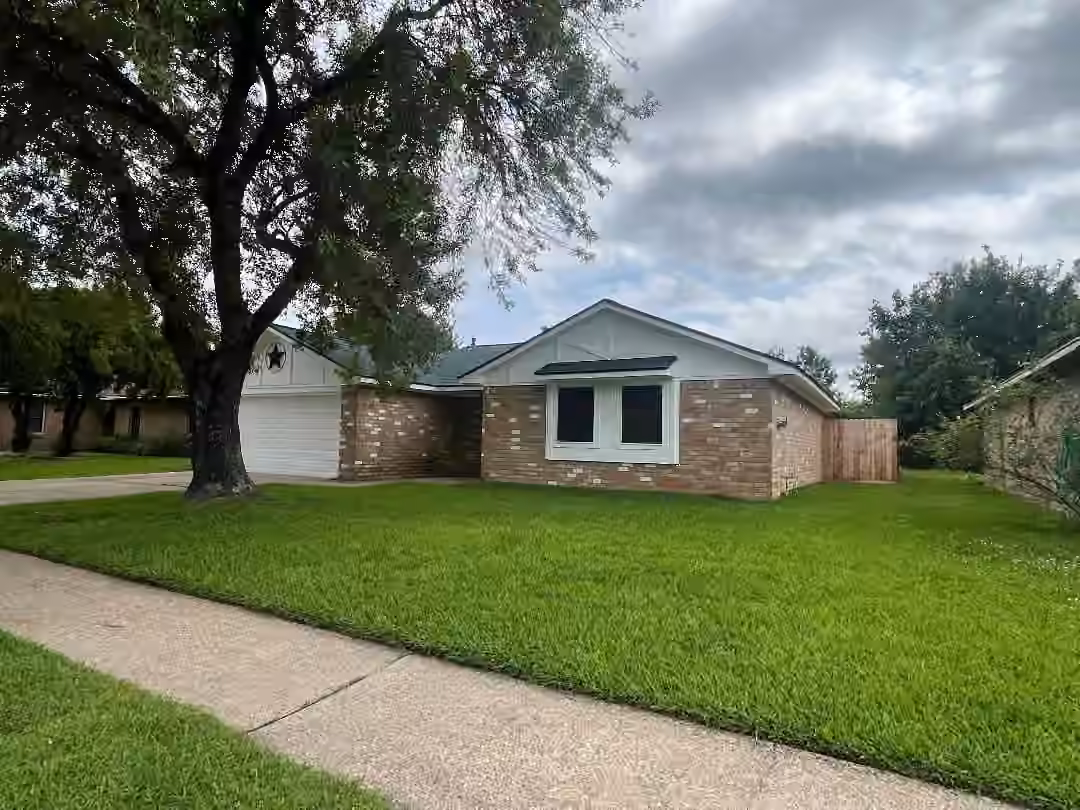 Photo of 5111 Maple Drive, Baytown, TX