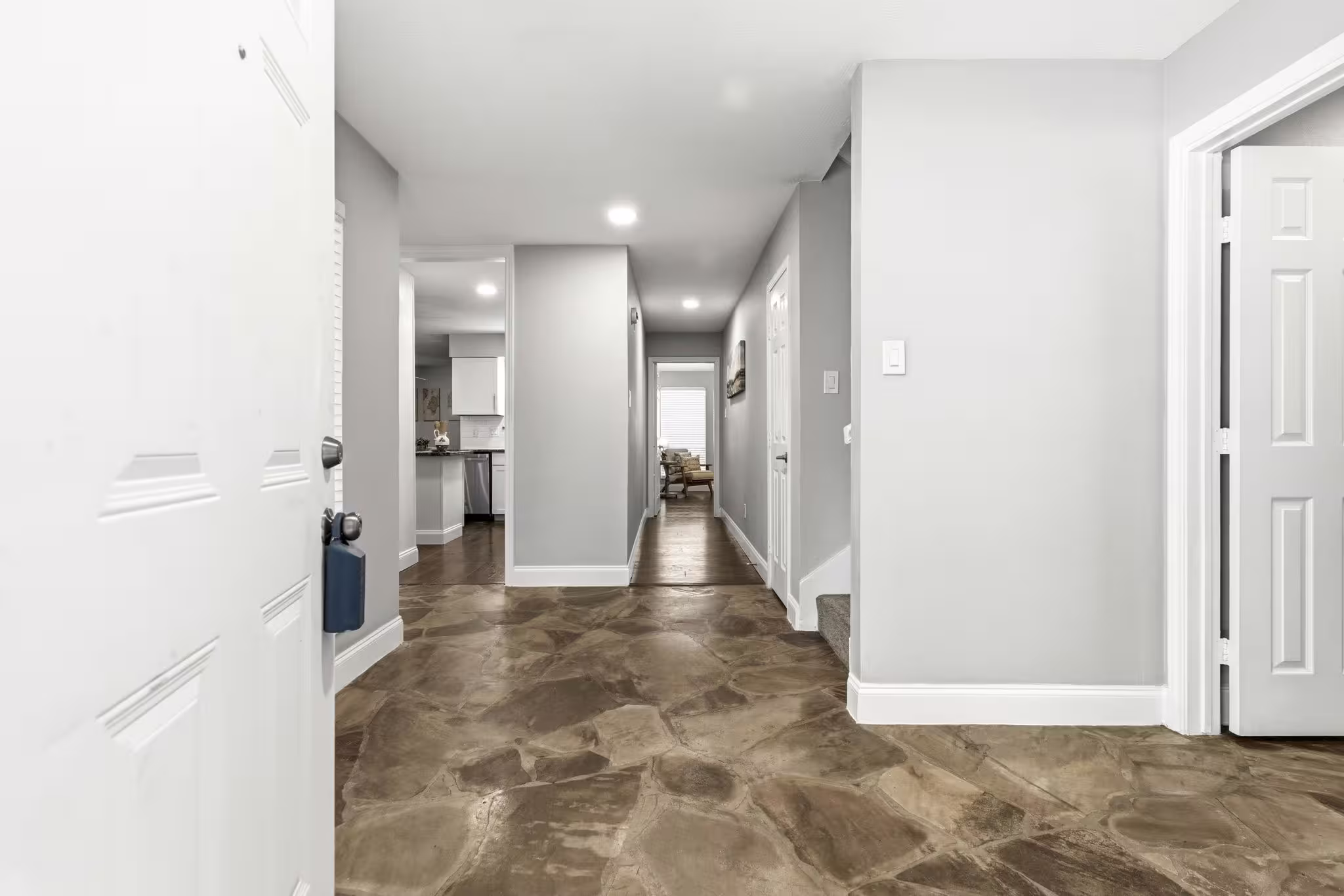 Photo 6 of 2119 Woodstream Drive, Kingwood, TX