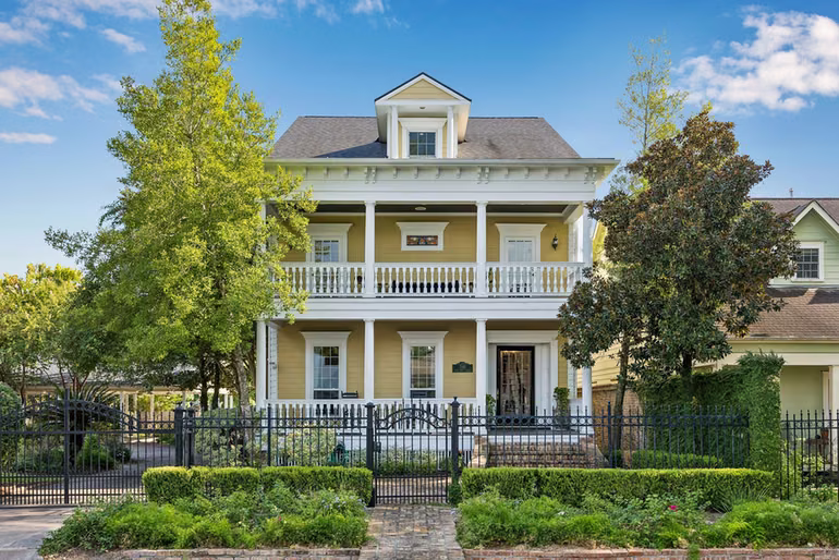 Photo of 216 E 26th Street, Houston, TX 77008