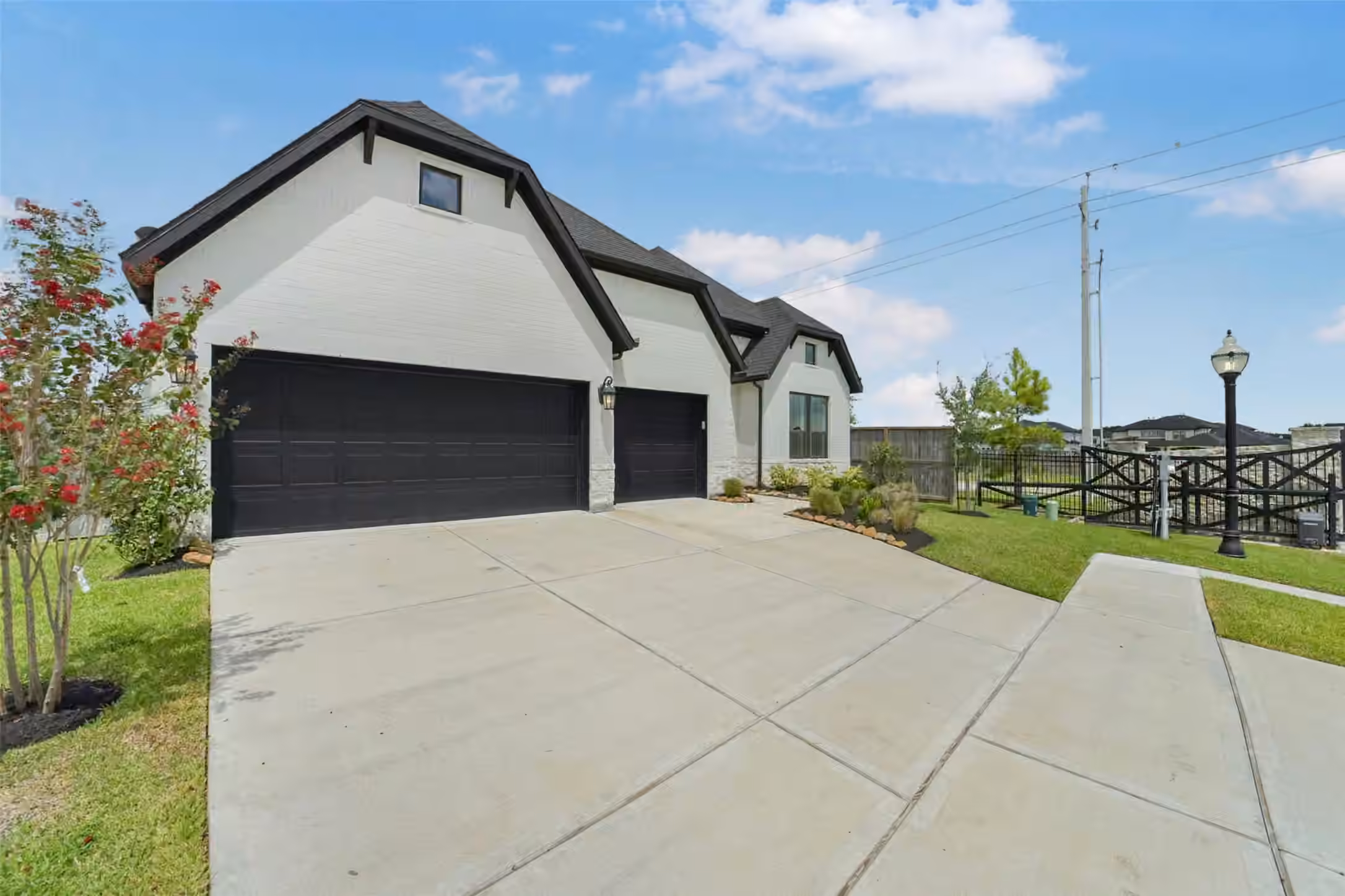 Photo 3 of 1702 Spring View, Friendswood, TX