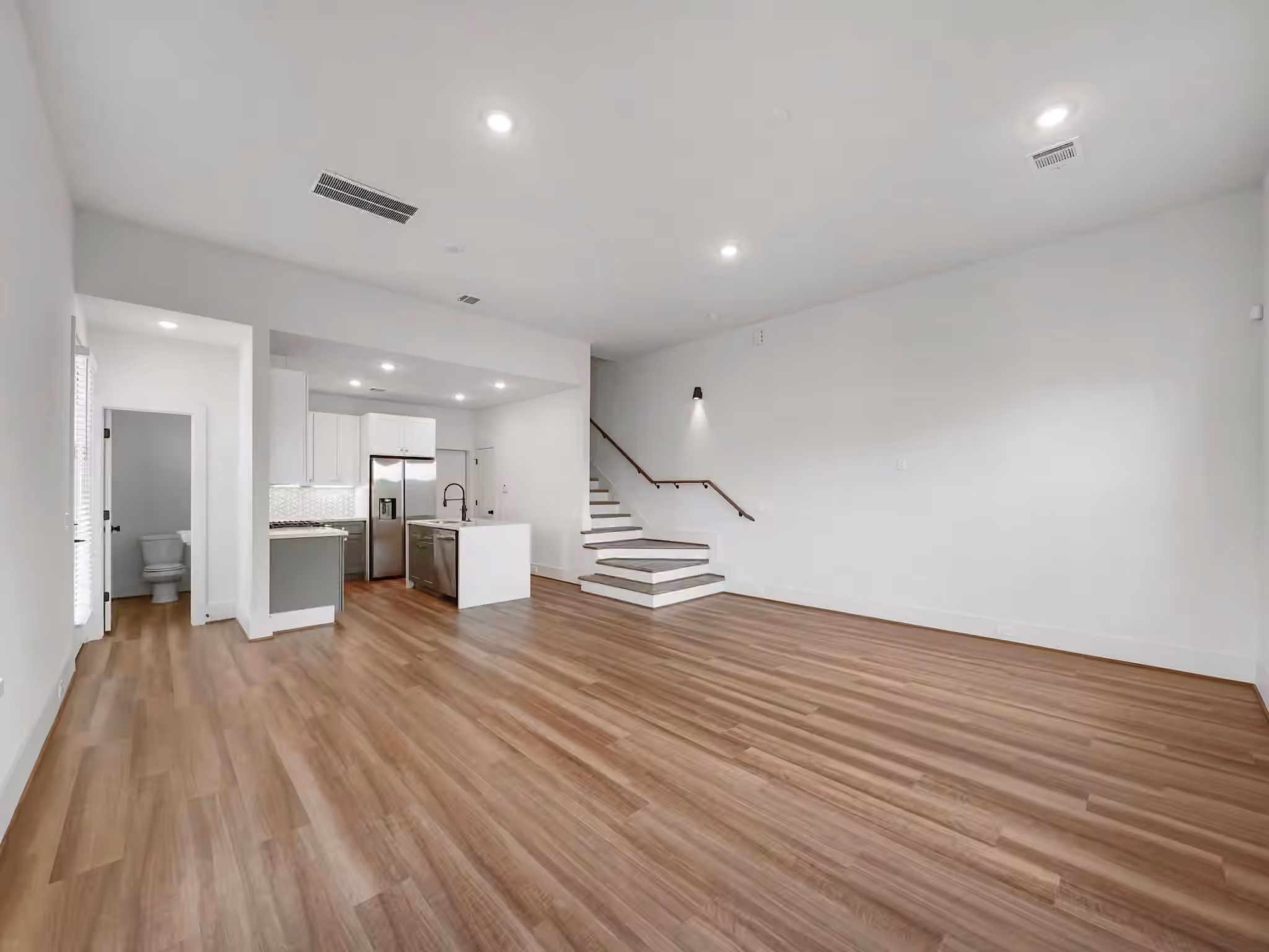 Photo 6 of 881 Rachel Street A, Houston, TX