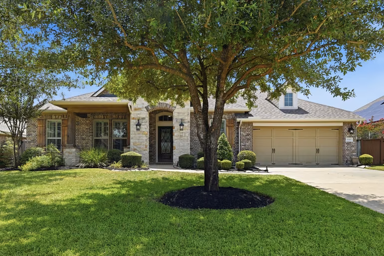Photo 2 of 31507 Orchard Hill Lane, Spring, TX