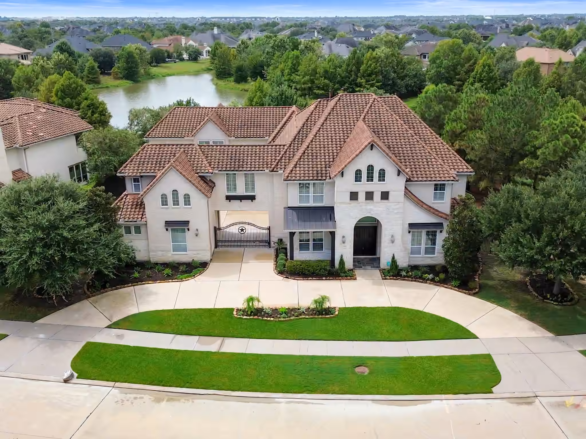 Photo 2 of 5506 Fleming Rock Lane, Fulshear, TX