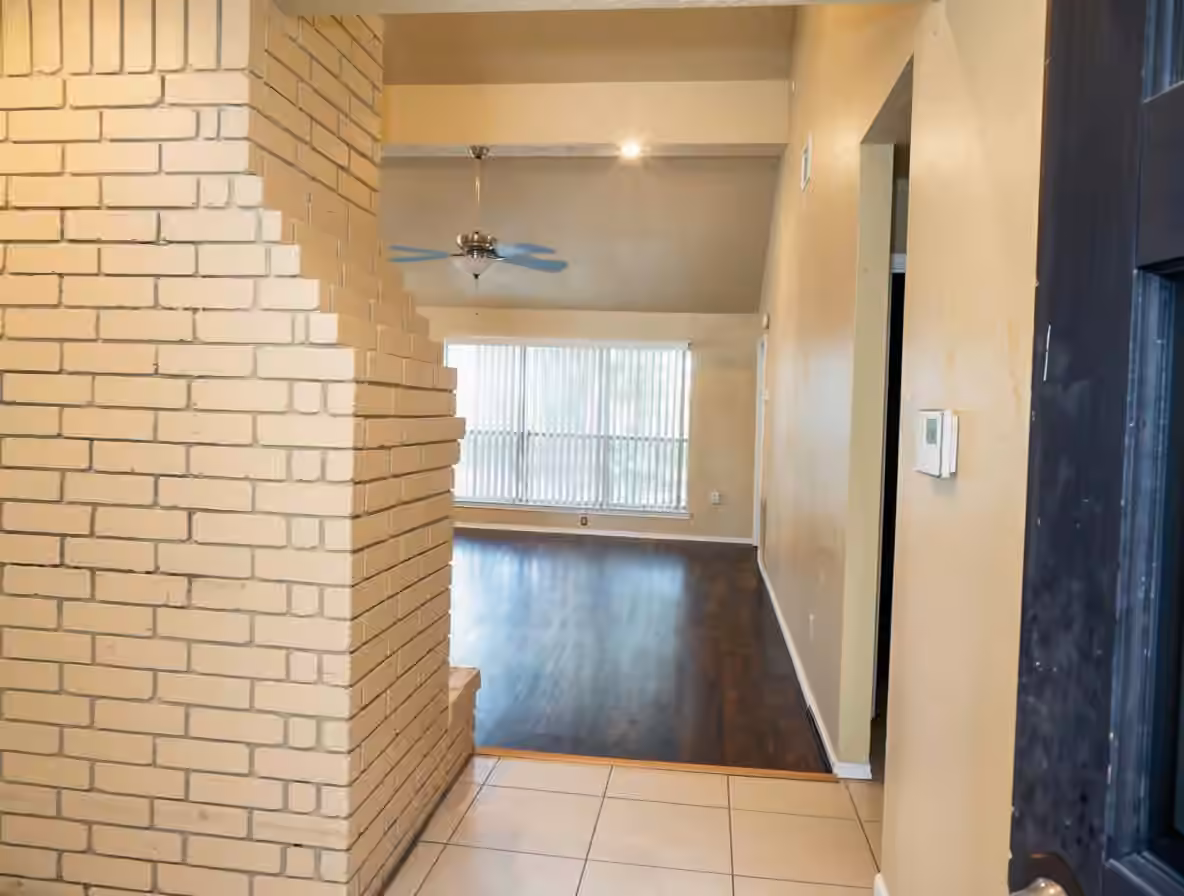Photo 3 of 16307 Ember Hollow Lane, Missouri City, TX