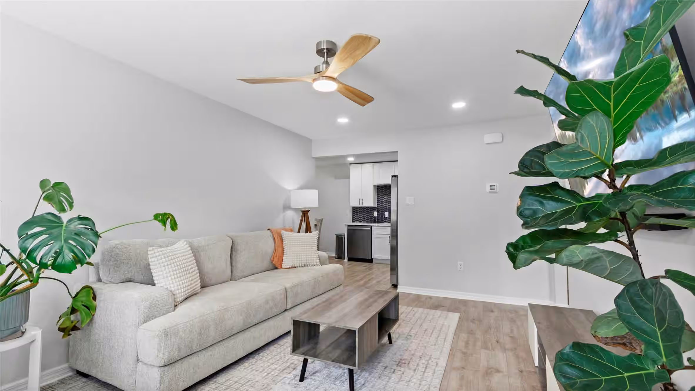Photo 4 of 508 Azalea Drive, La Marque, TX 77568