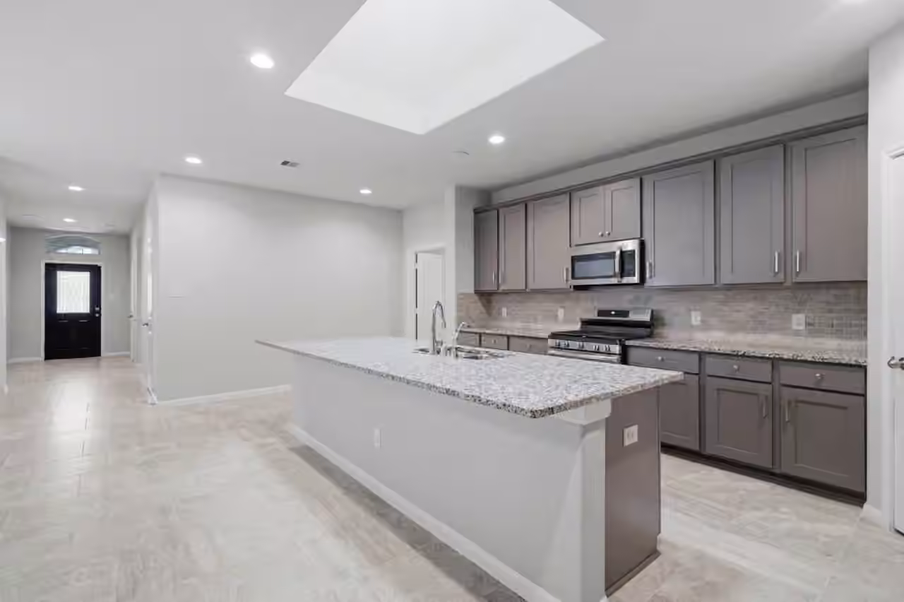 Photo 4 of 10110 Whitney Reach Drive, Rosharon, TX