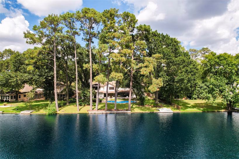 Photo of 13131 Holston Hills Drive, Houston, TX 77069
