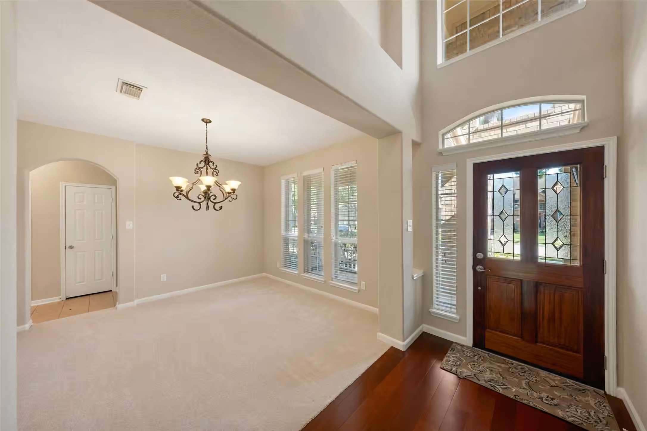 Photo 7 of 13422 Yaupon Holly Lane, Houston, TX