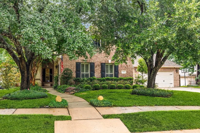Photo 4 of 28331 Hollow Springs Lane, Spring, TX