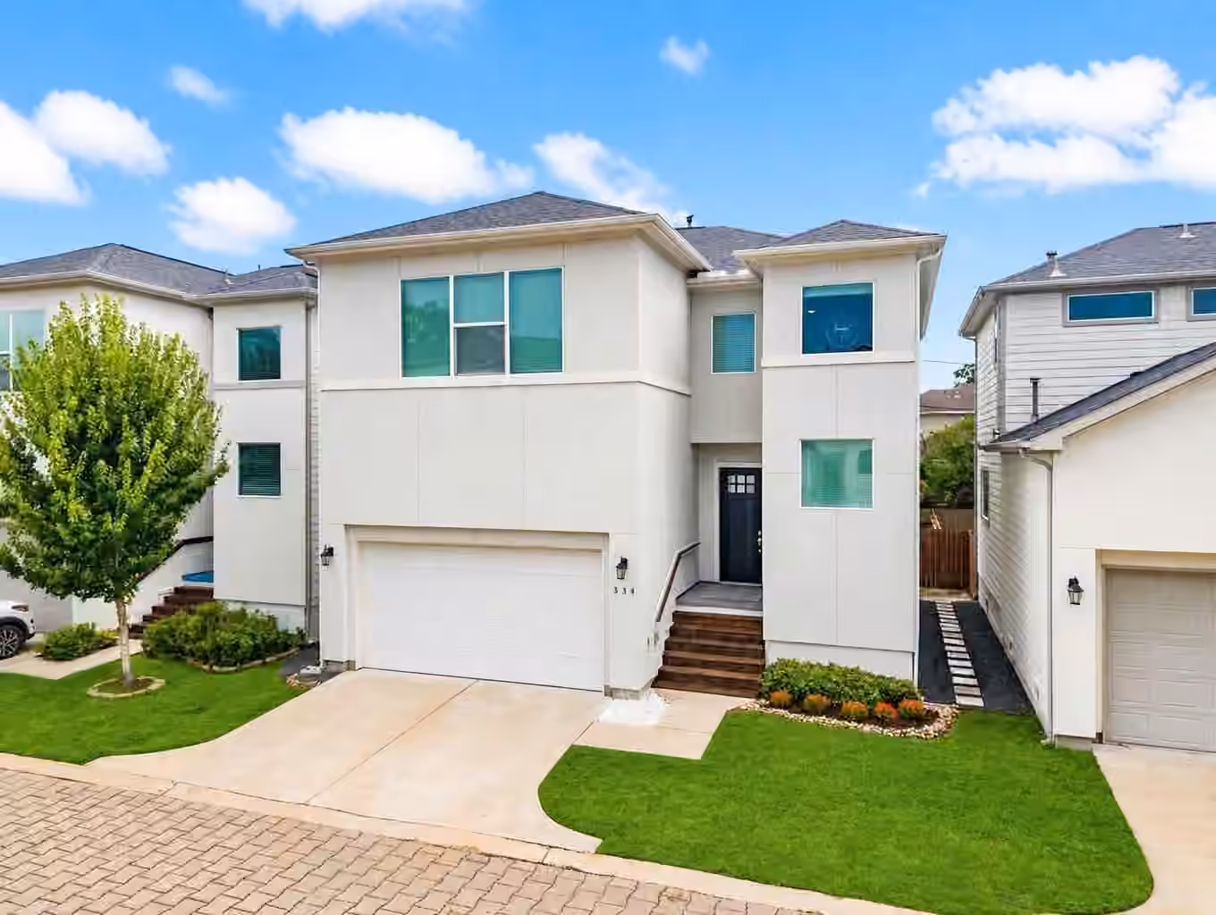 Photo of 334 Yale Oaks Lane, Houston, TX 77091