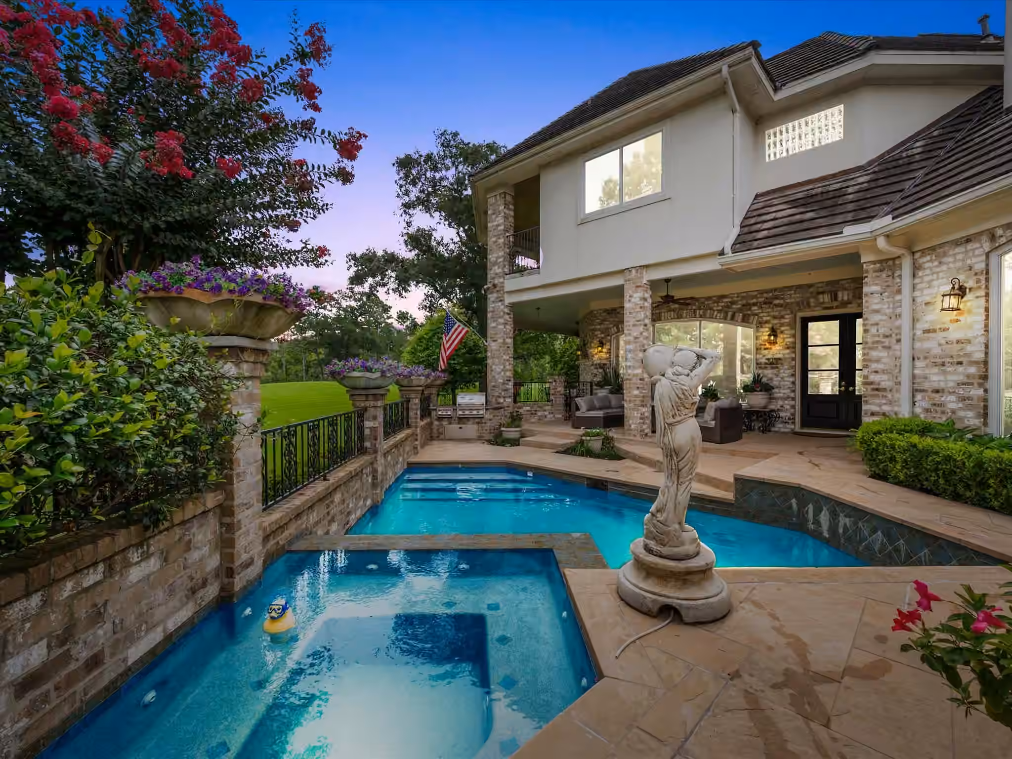 Photo of 2750 N Southern Oaks Drive, Houston, TX