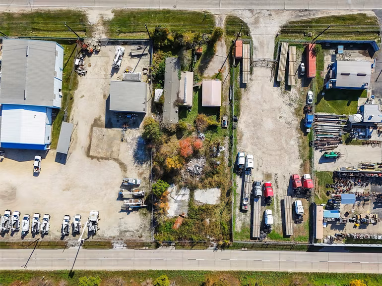 Photo 5 of 16935 Market Street, Channelview, TX