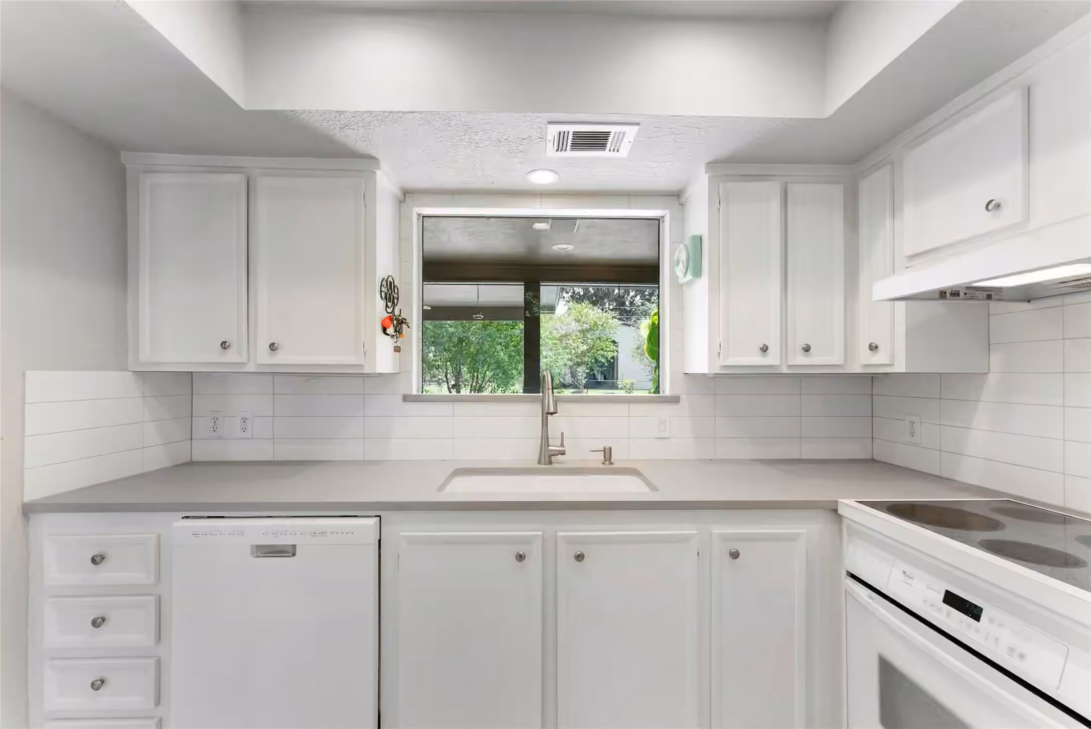 Photo 7 of 21602 Tophill Drive, Spring, TX