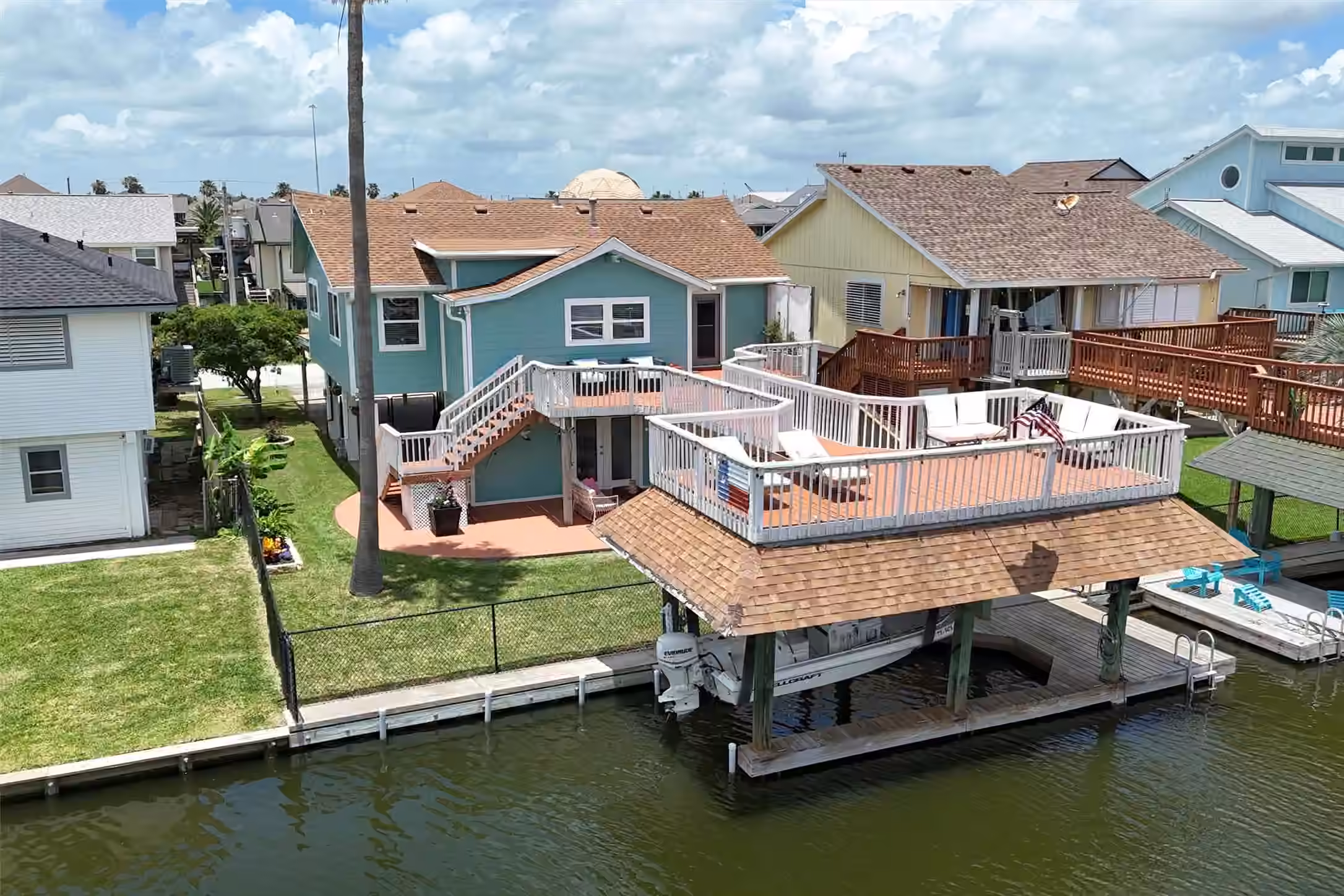 Photo 4 of 1078 Redfish Street, Bayou Vista, TX