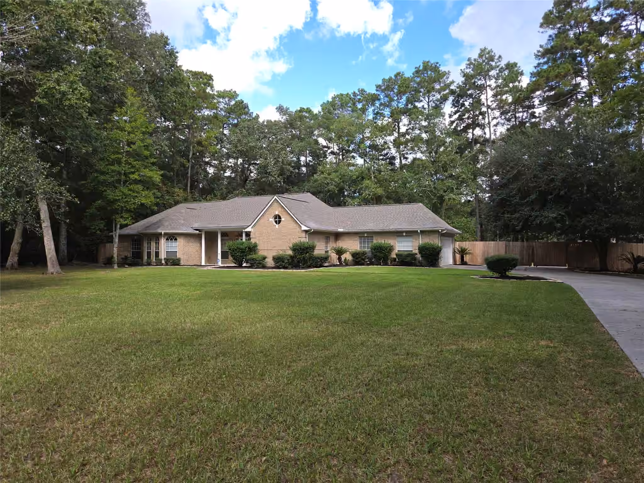 Photo of 2615 Roman Forest Boulevard, New Caney, TX 77357