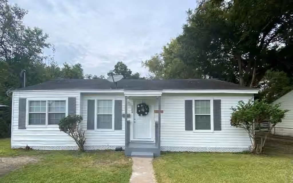 Photo 3 of 5237 Carmen Street, Houston, TX