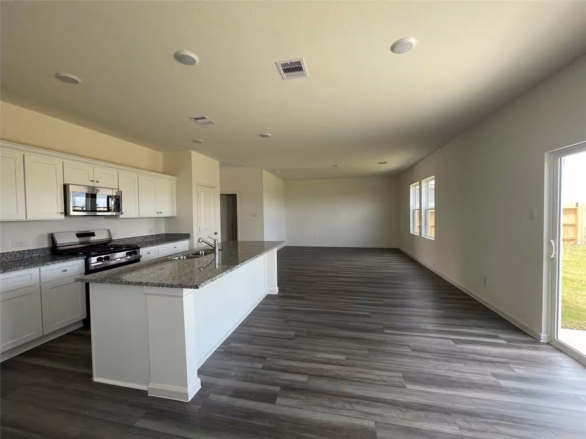 Photo 2 of 3223 Diamond View Lane, Angleton, TX