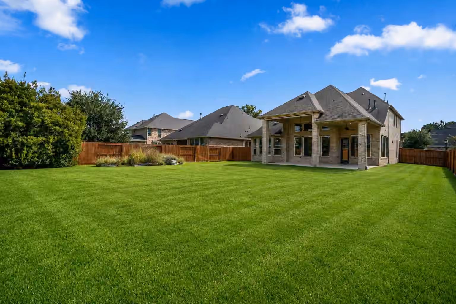 Photo 2 of 16439 Shumard Run Lane, Cypress, TX