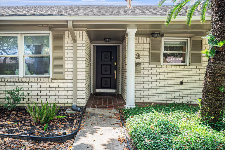 Photo 4 of 33 Maple Lane, Galveston, TX