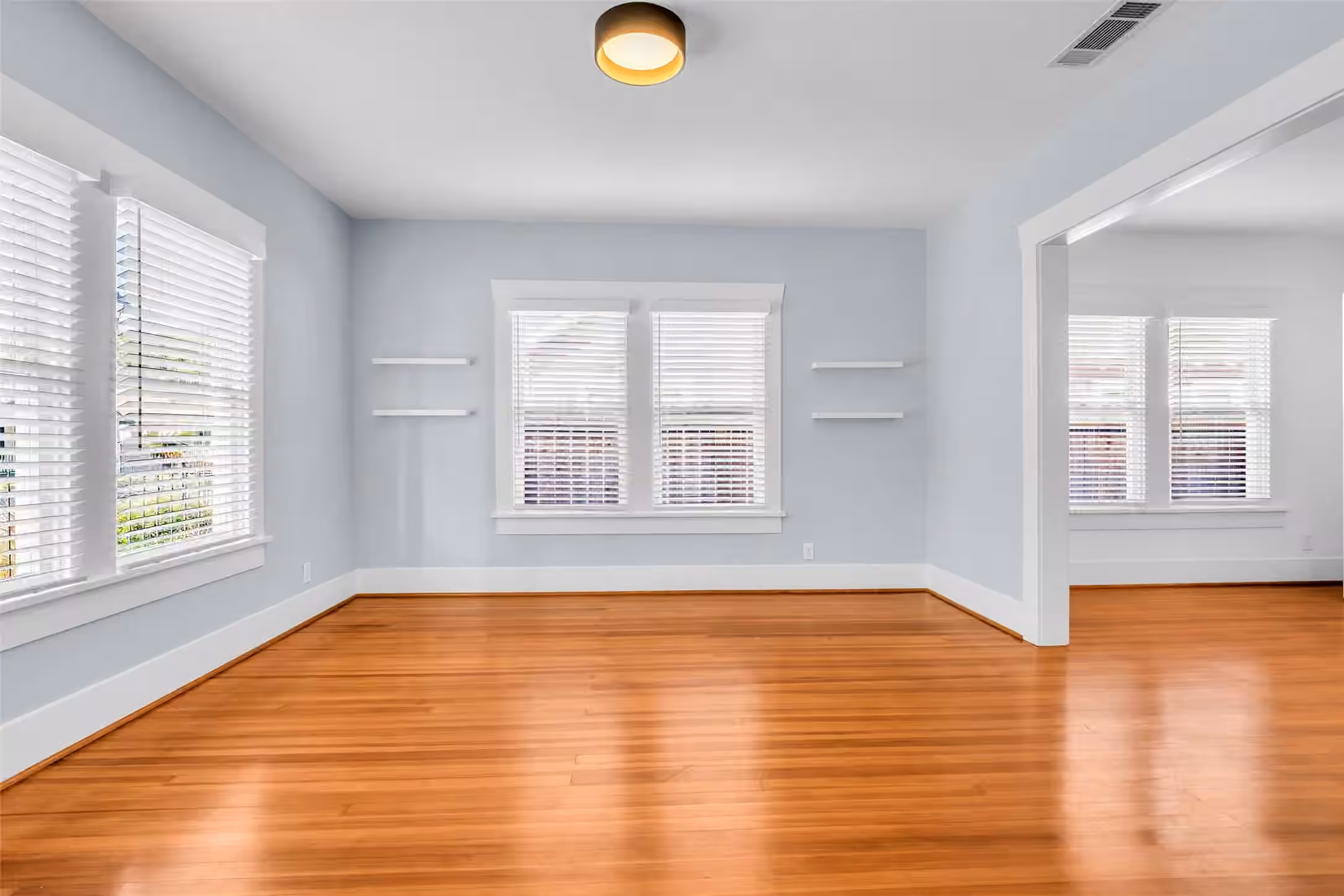 Photo 6 of 1015 E 14th Street, Houston, TX 77009