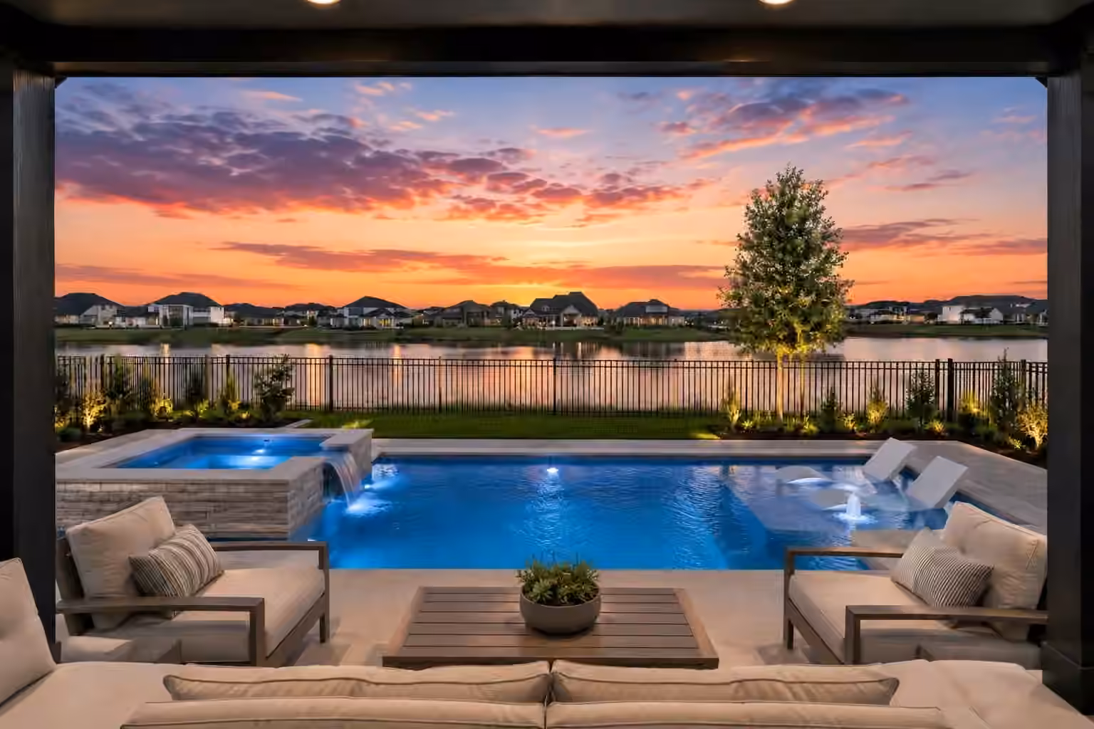 Photo 5 of 18207 W Shoreline Vista Lane, Cypress, TX
