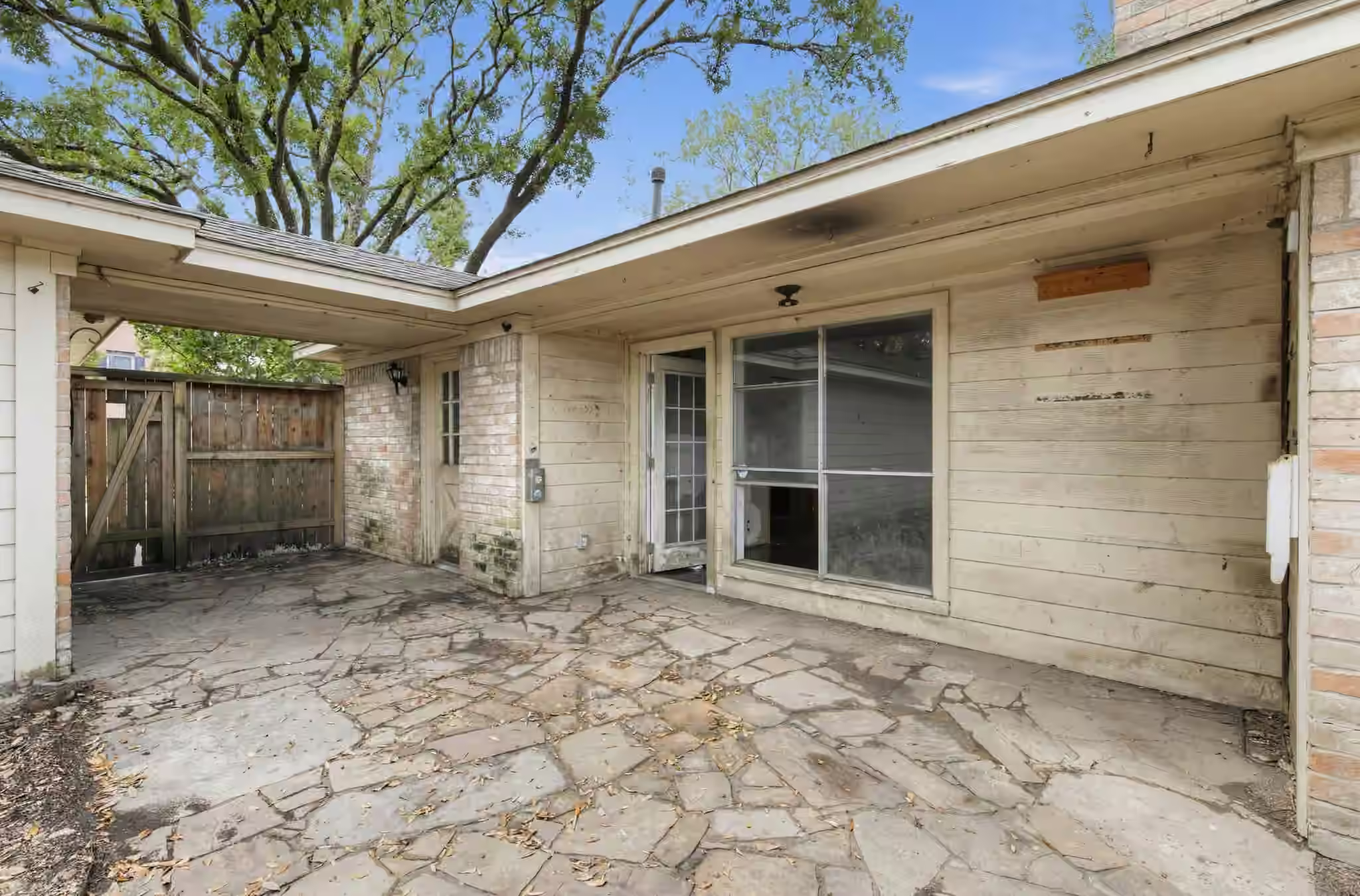 Photo 5 of 15502 Chichester Lane, Jersey Village, TX