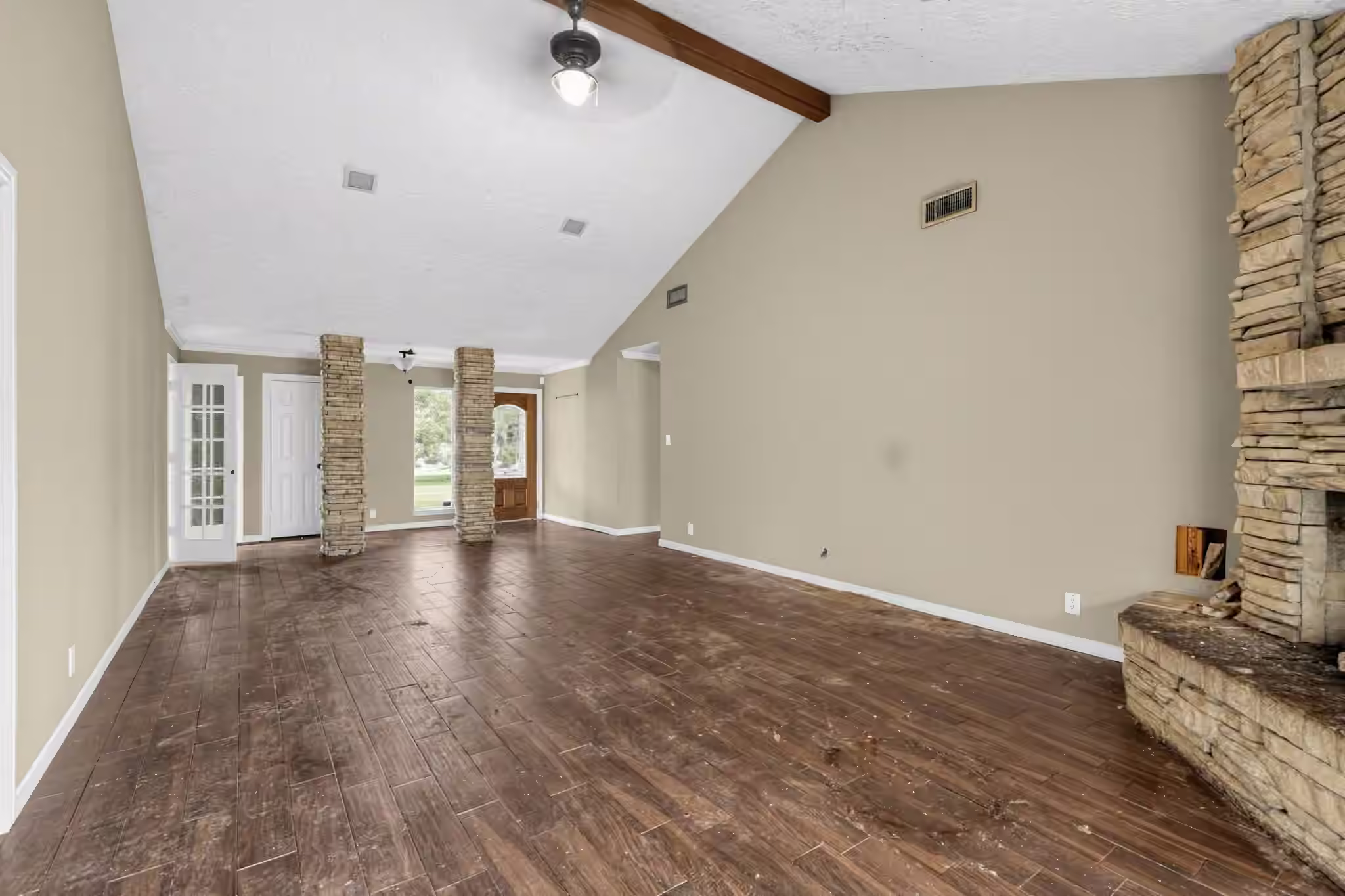 Photo 7 of 15502 Chichester Lane, Jersey Village, TX