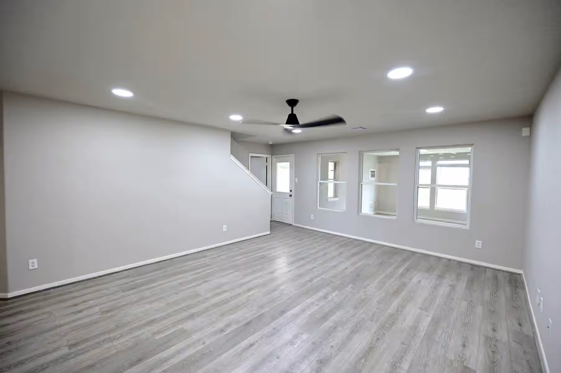 Photo 4 of 2810 Packard Elm Street, Houston, TX
