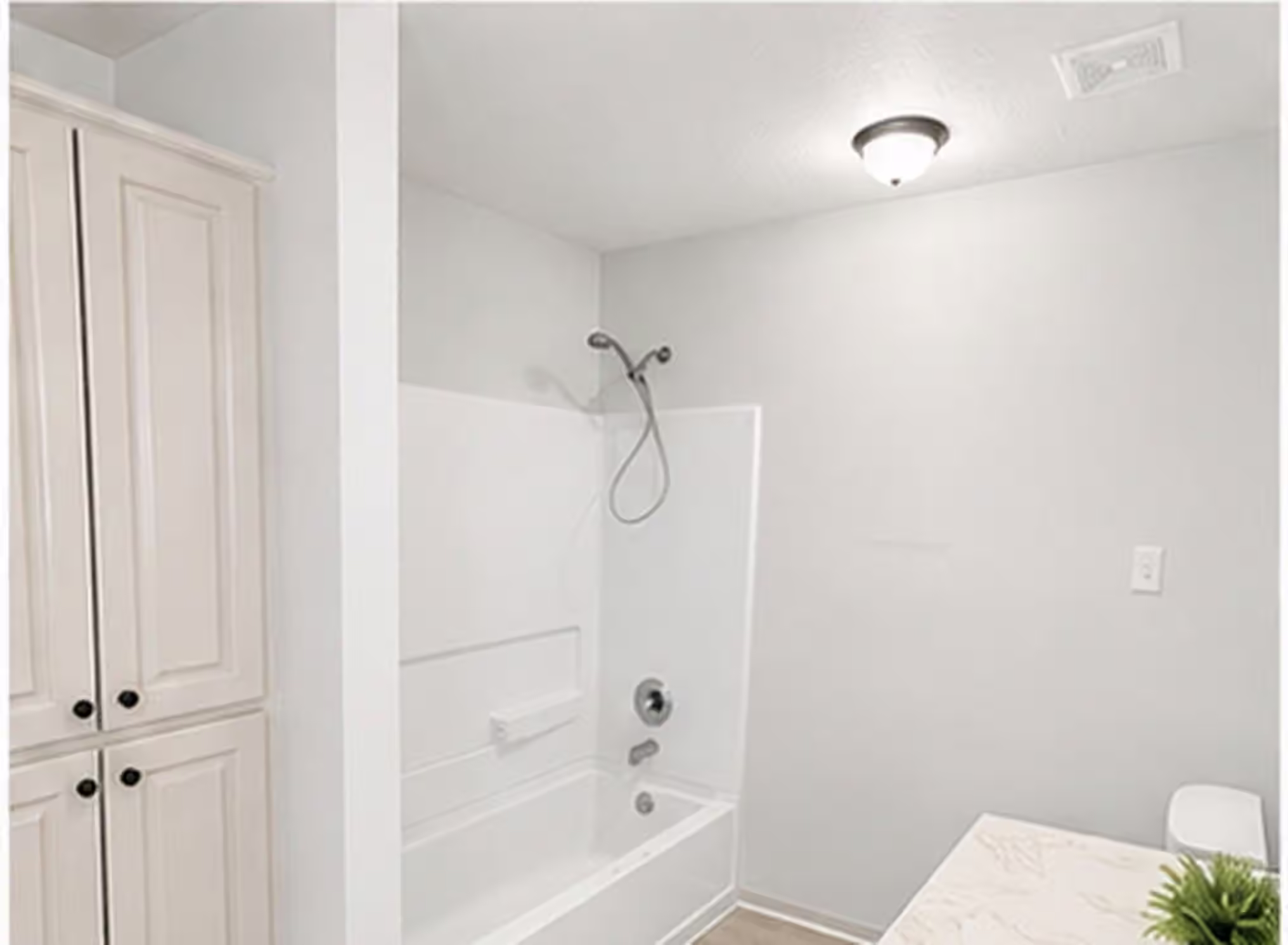 Photo 5 of 13340 Miller Lane, Willis, TX