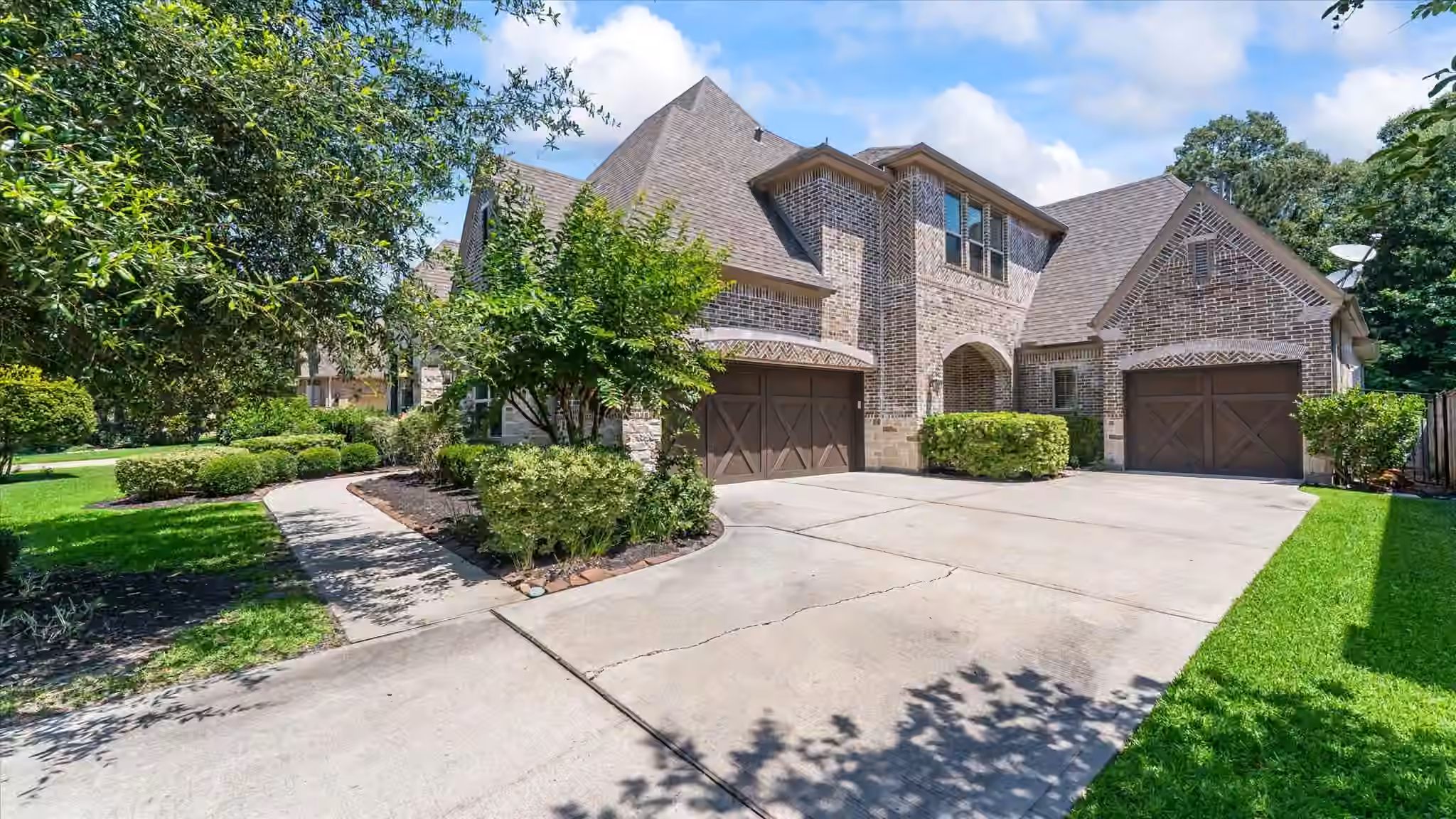 Photo of 171 Del Monte Pines Drive, Montgomery, TX 77316